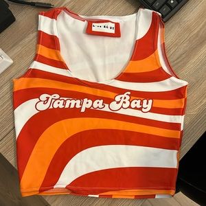 Tampa Bay Buccaneers crop top size small retro never worn